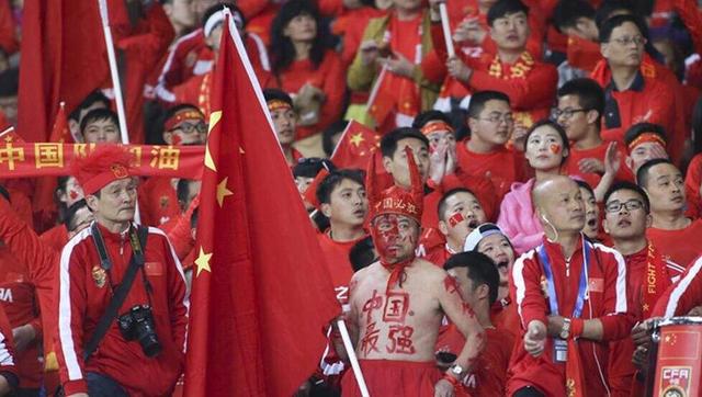 对于两人的角色关系，沈腾透露：;耿浩和大飞从小就在一起互损互骂、互相瞧不起，但其实两人还是有很多共通之处，谁也离不开谁